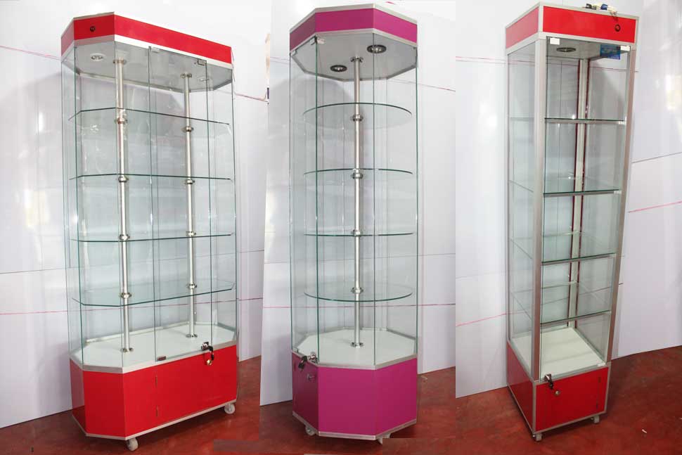 venta de exhibidores iluminados con vidrio y aluminio